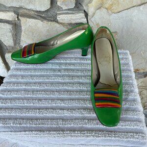 Vintage green patten leather pumps size 6.5 - Holiday by Wise